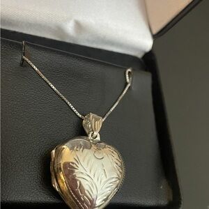 Vintage Sterling Silver ITALY Pendant HEART  locket Necklace NEW/OLD Stock